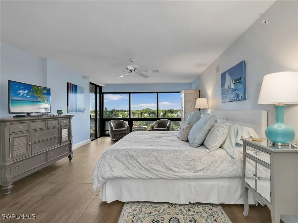 4751 Gulf Shore Boulevard N Naples FL 34103