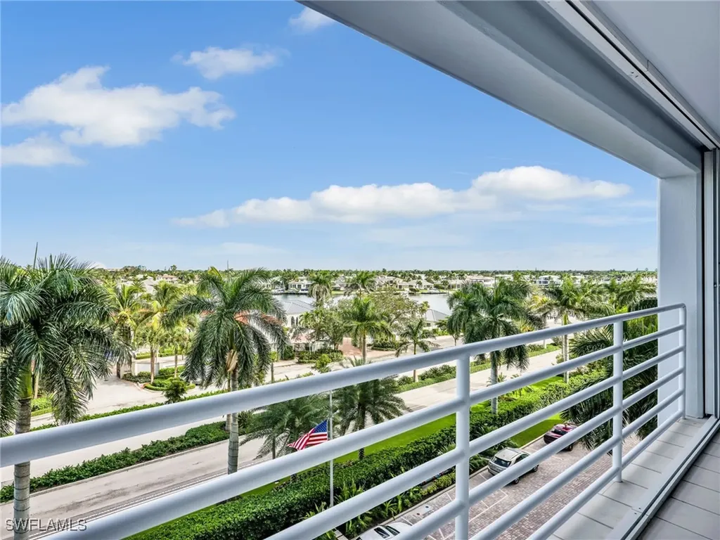 4751 Gulf Shore Boulevard N Naples FL 34103