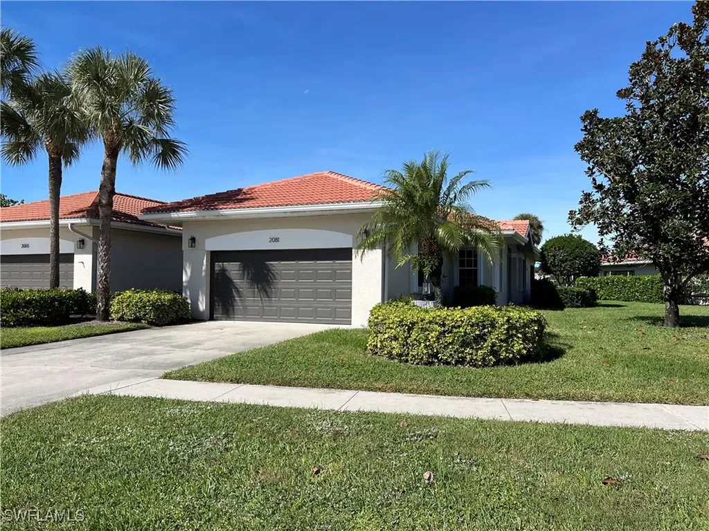 2081 Crestview Way Naples FL 34119