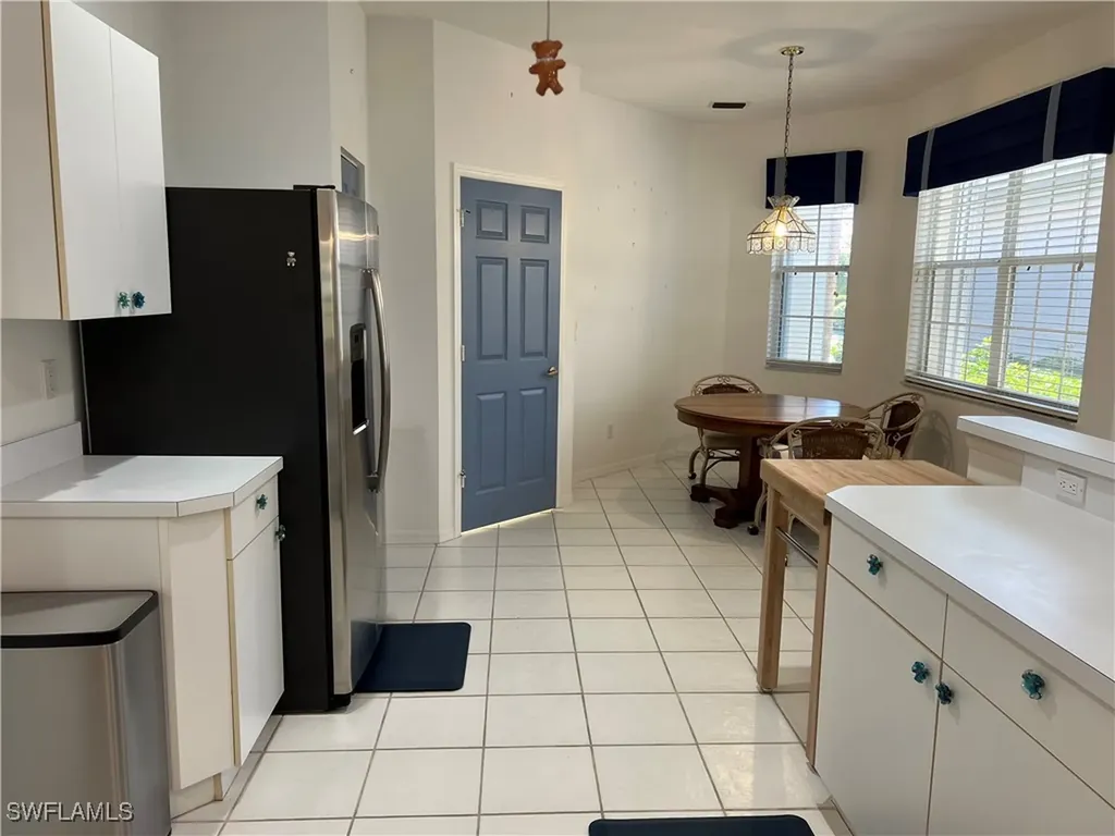 2081 Crestview Way Naples FL 34119