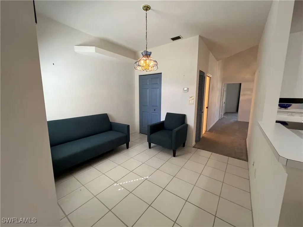 2081 Crestview Way Naples FL 34119