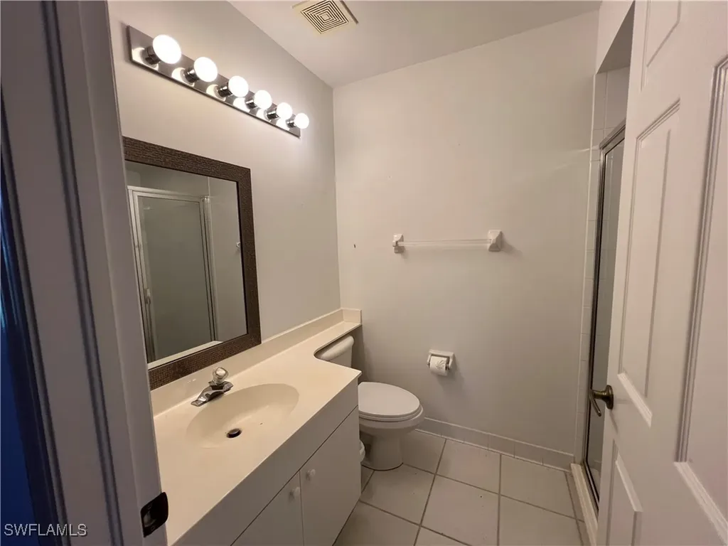 2081 Crestview Way Naples FL 34119