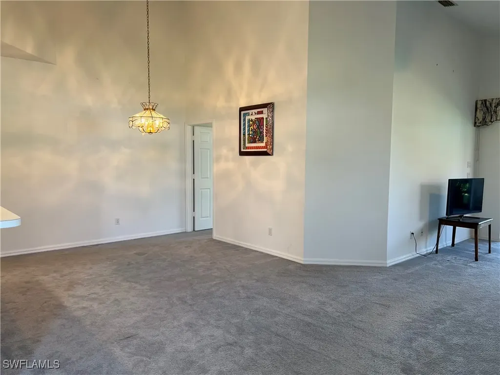 2081 Crestview Way Naples FL 34119