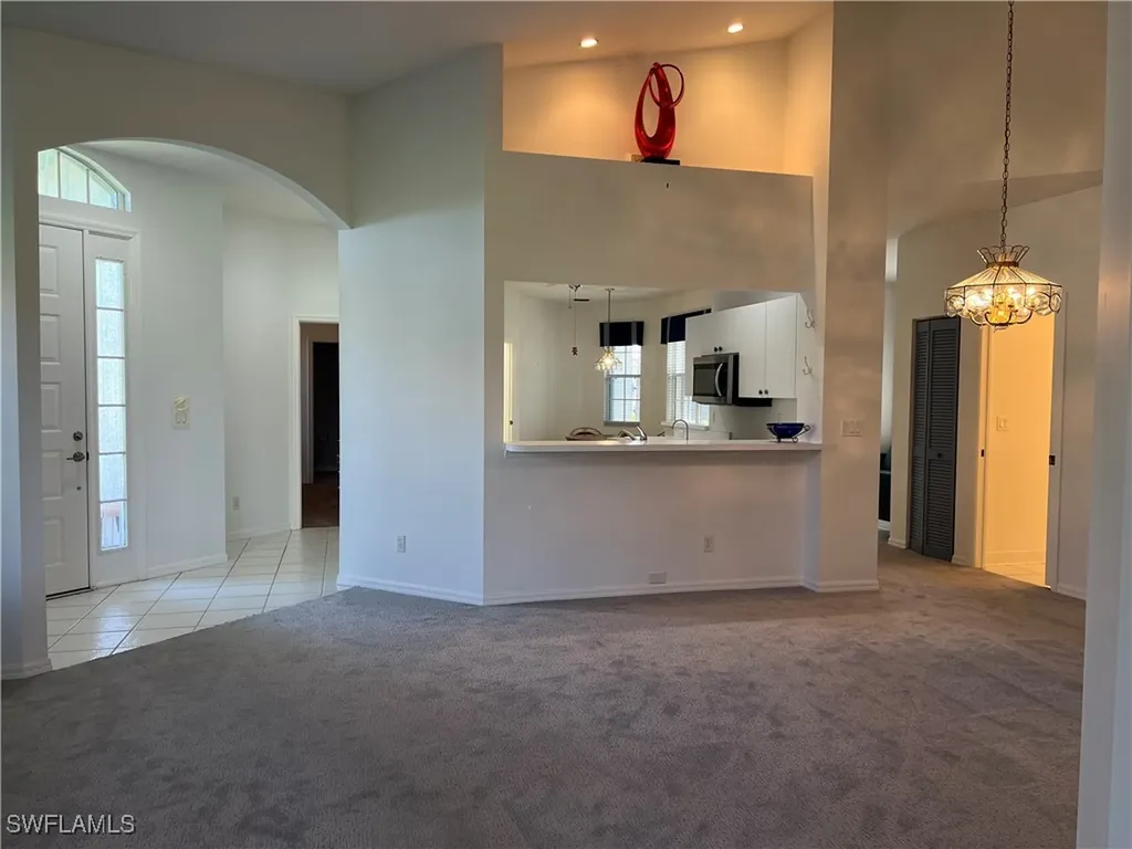 2081 Crestview Way Naples FL 34119
