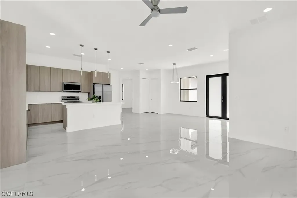 916 Manresa Avenue S Lehigh Acres FL 33974