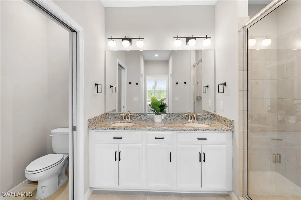 9402 Pocida Court Naples FL 34119