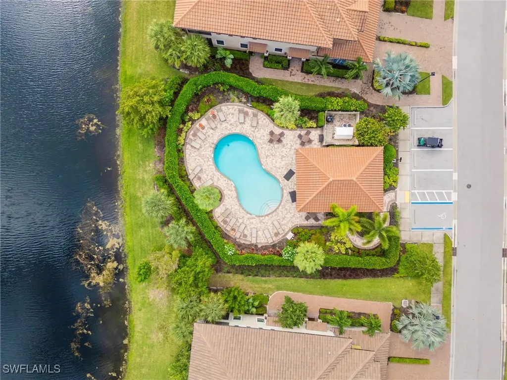 9402 Pocida Court Naples FL 34119