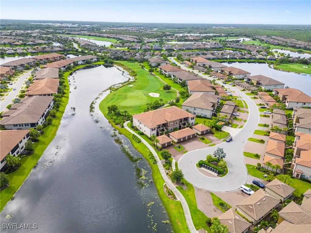 9402 Pocida Court Naples FL 34119