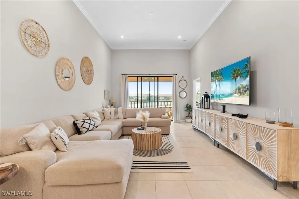 9402 Pocida Court Naples FL 34119