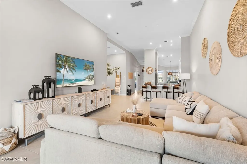 9402 Pocida Court Naples FL 34119