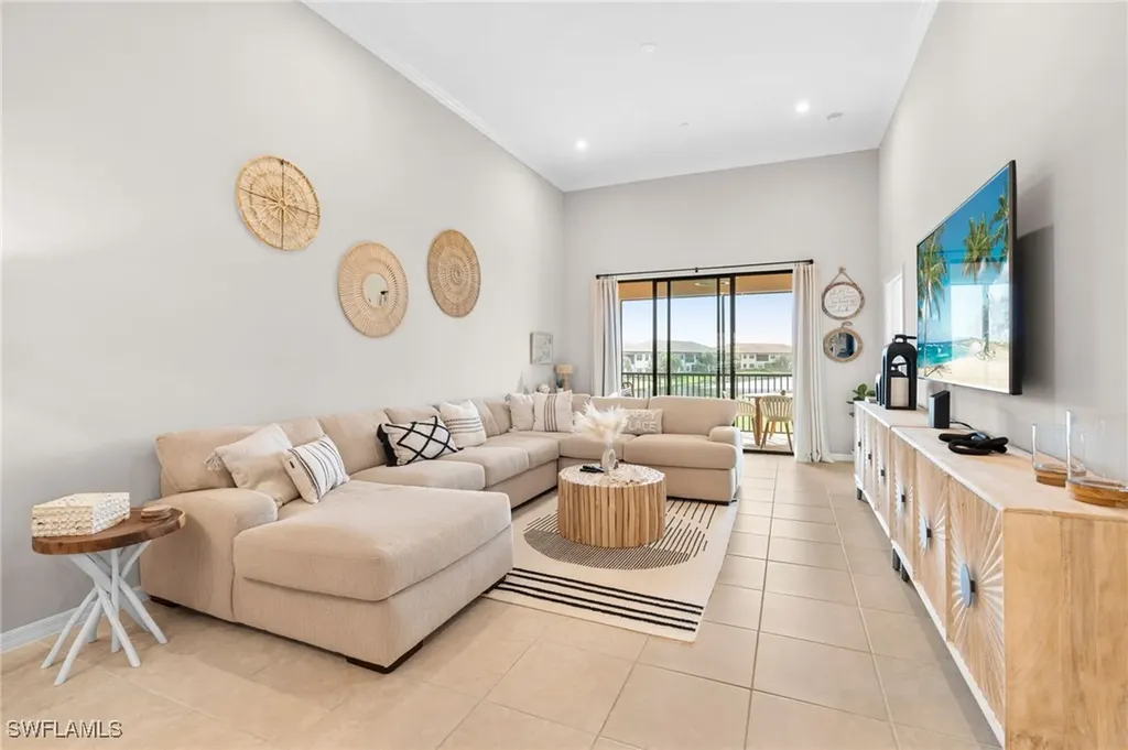 9402 Pocida Court Naples FL 34119