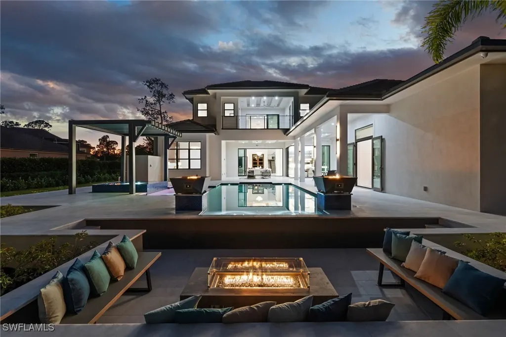 2272 Oakes Boulevard Naples FL 34119