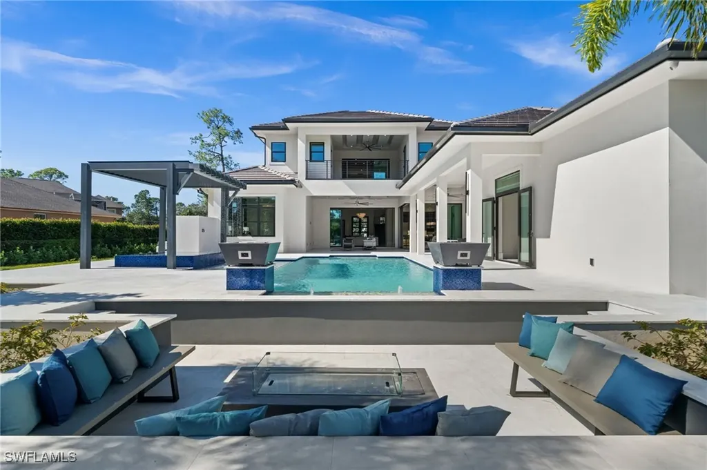 2272 Oakes Boulevard Naples FL 34119