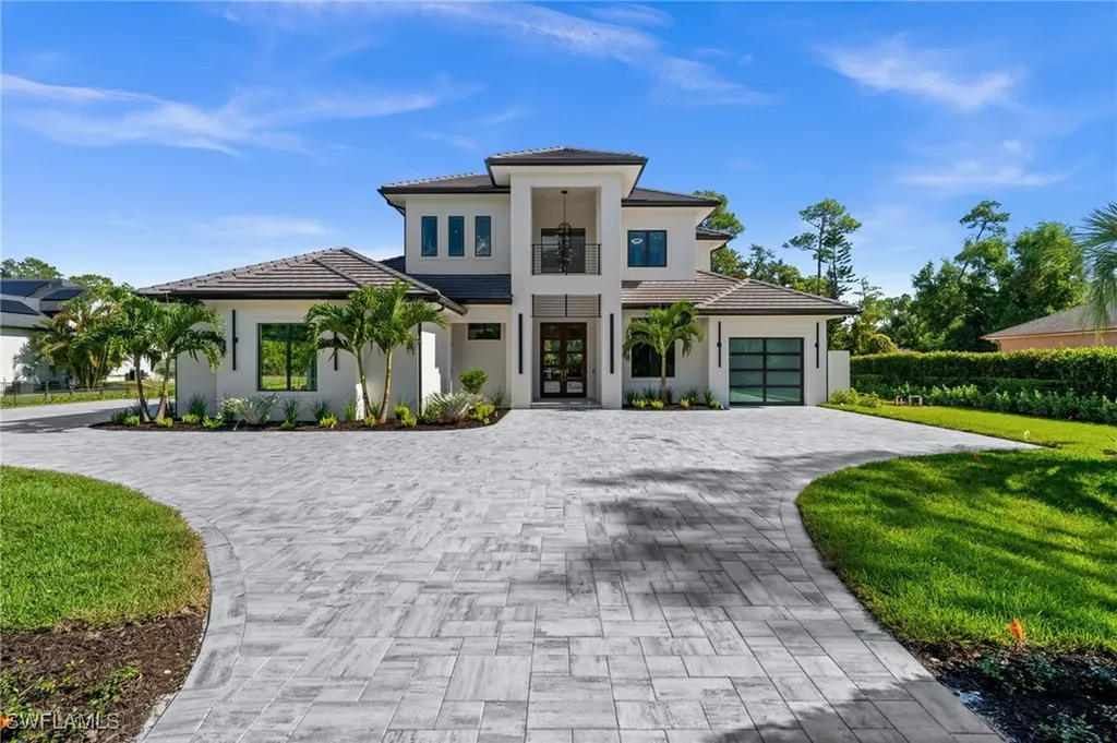 2272 Oakes Boulevard Naples FL 34119