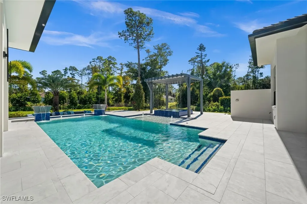 2272 Oakes Boulevard Naples FL 34119