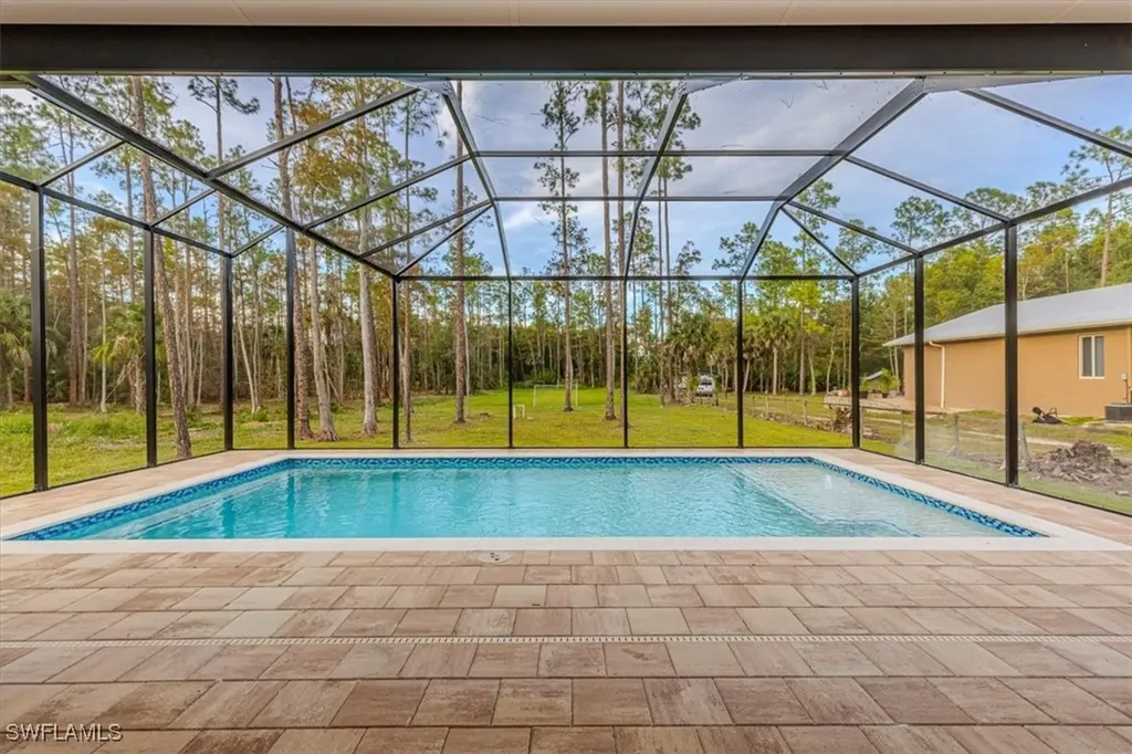 4029 2nd Avenue SE Naples FL 34117