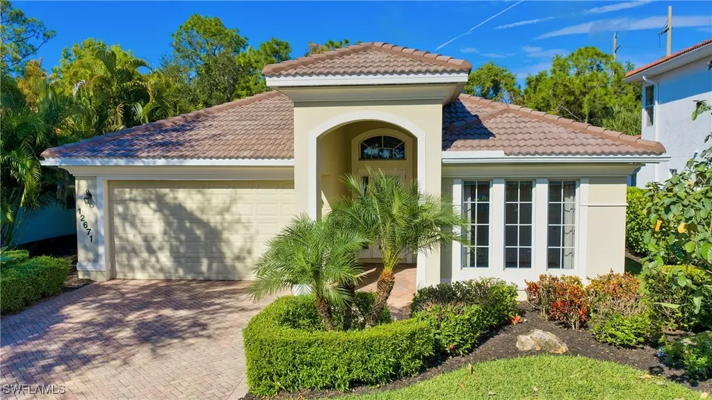 12671 Biscayne Court Naples FL 34105