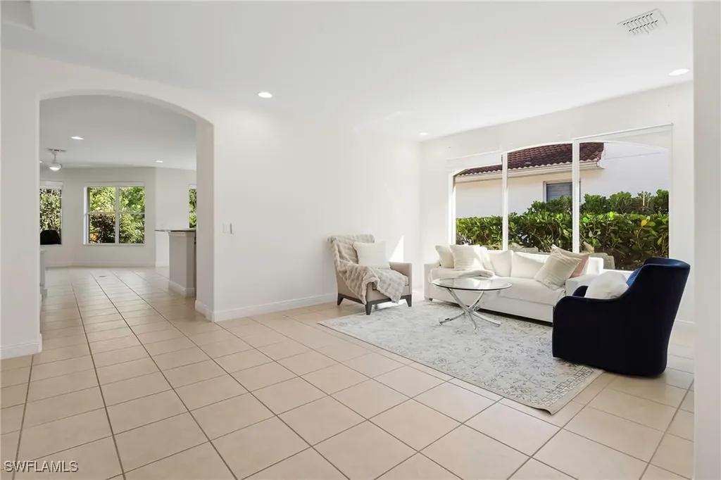 12671 Biscayne Court Naples FL 34105