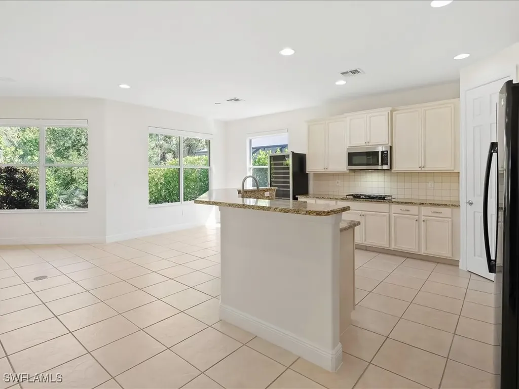 12671 Biscayne Court Naples FL 34105