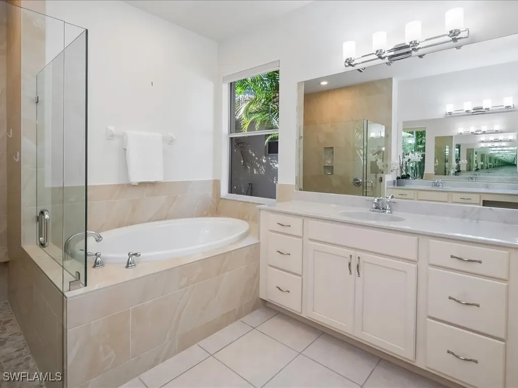 12671 Biscayne Court Naples FL 34105