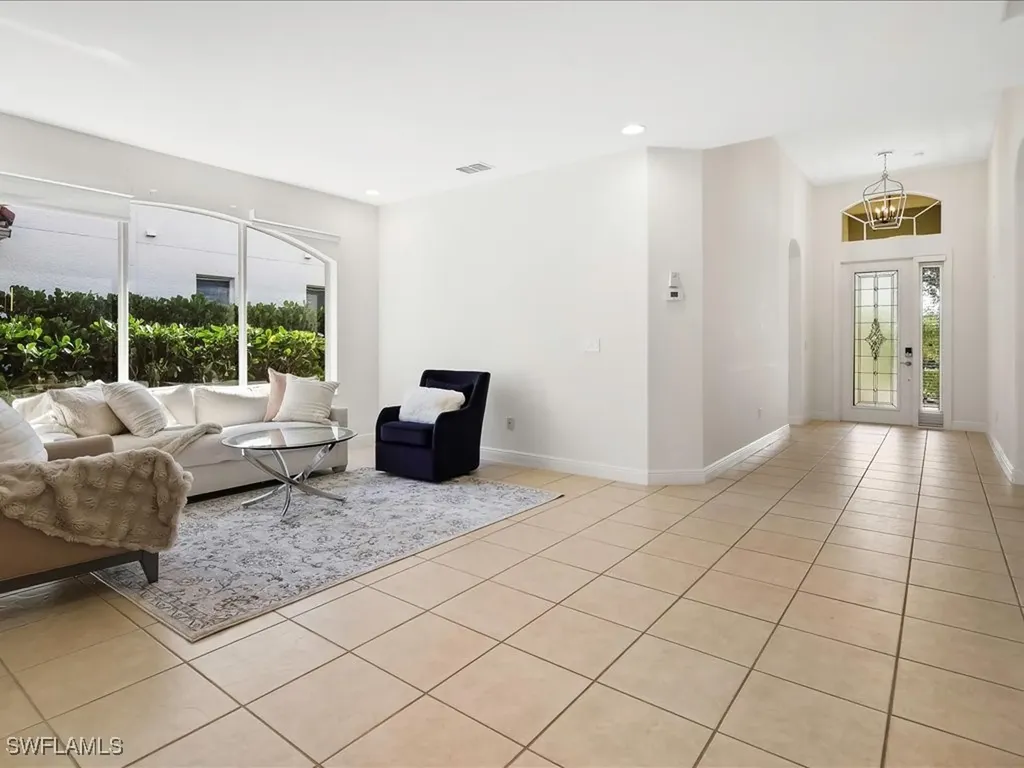12671 Biscayne Court Naples FL 34105