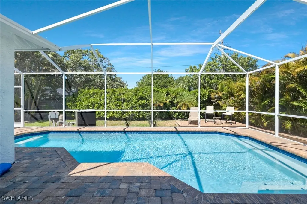41 5th Street Bonita Springs FL 34134