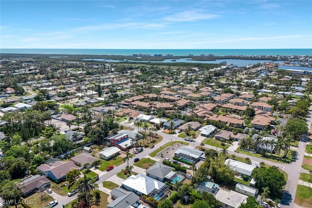 41 5th Street Bonita Springs FL 34134