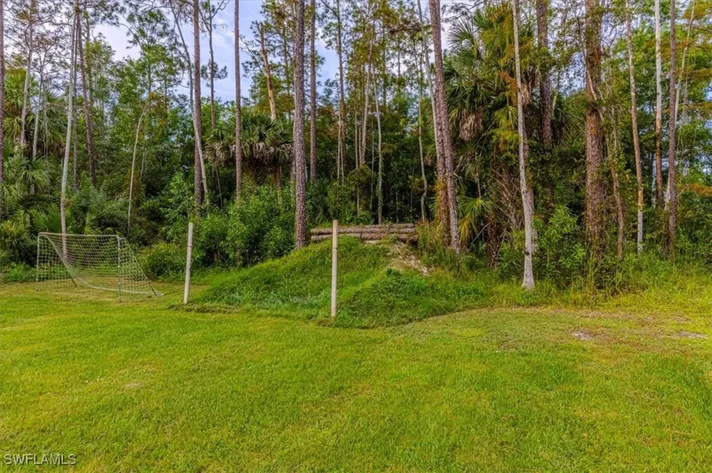 4029 2nd Avenue SE Naples FL 34117