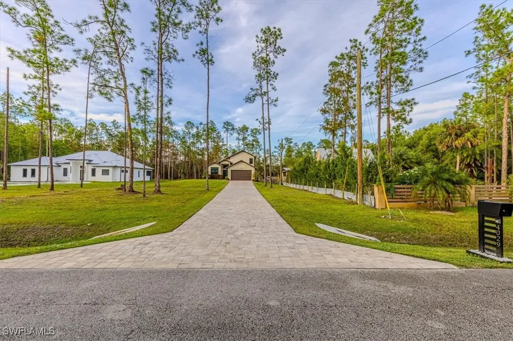 4029 2nd Avenue SE Naples FL 34117