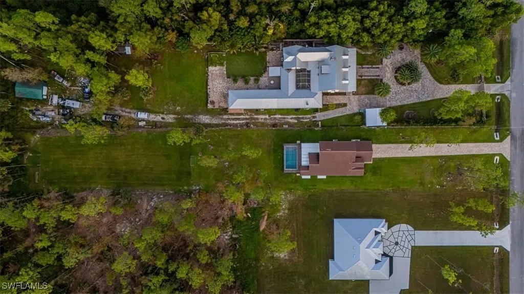 4029 2nd Avenue SE Naples FL 34117