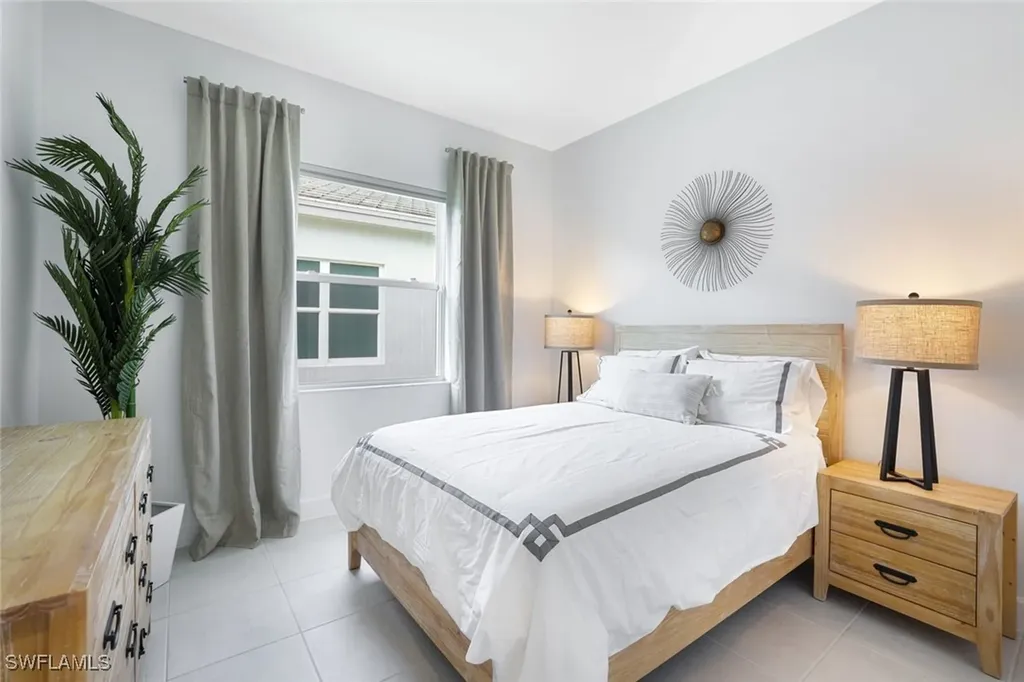 12390 Purple Ficus Way Naples FL 34120