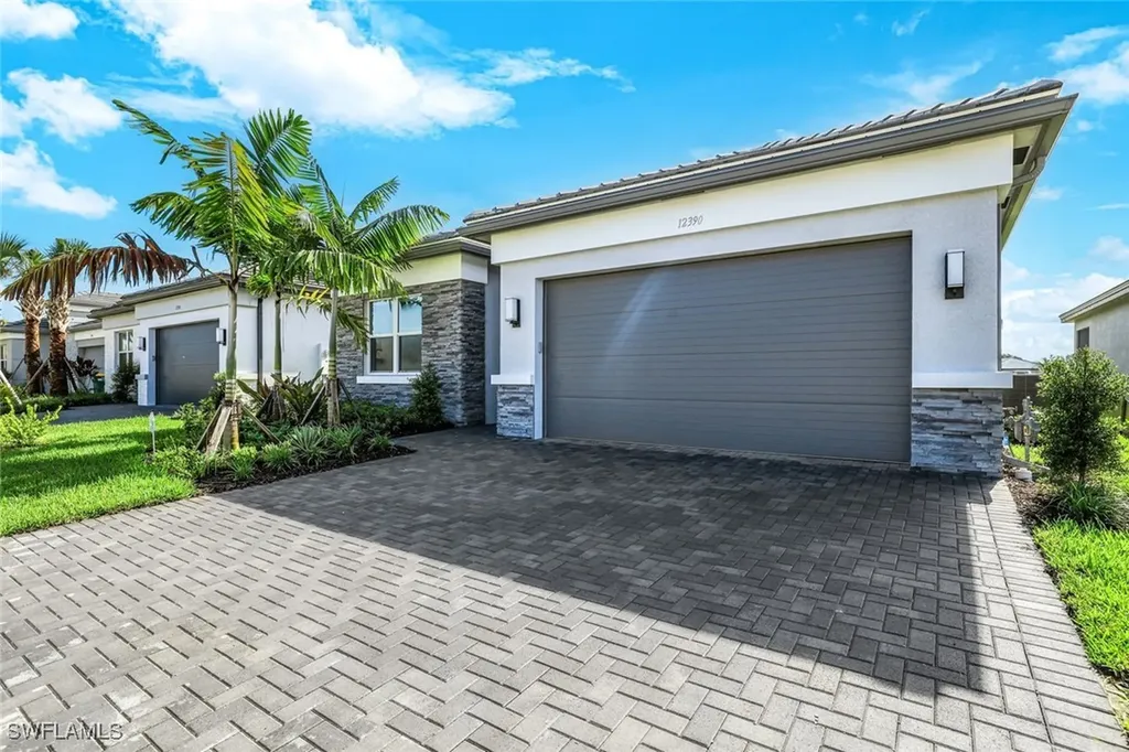 12390 Purple Ficus Way Naples FL 34120