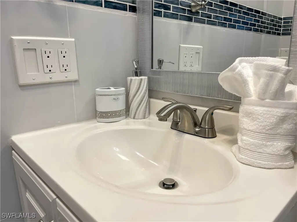 317 Nature View Court Fort Myers Beach FL 33931