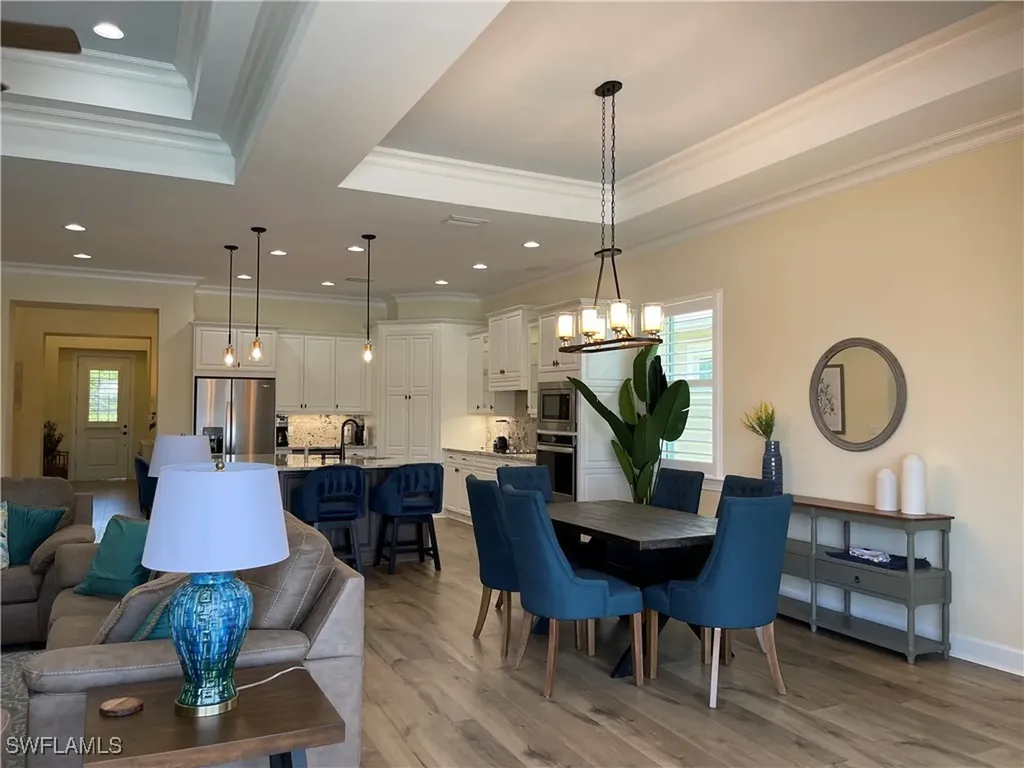 6282 Indies Avenue Naples FL 34113