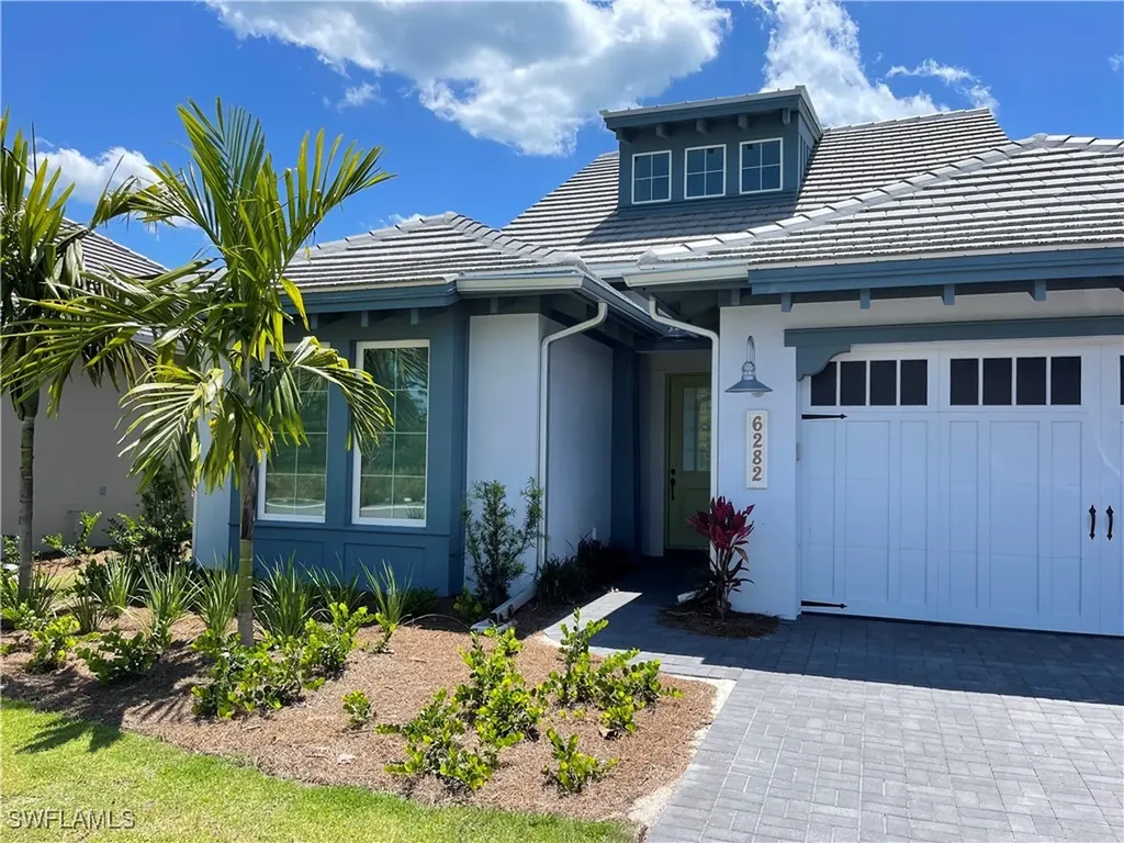 6282 Indies Avenue Naples FL 34113