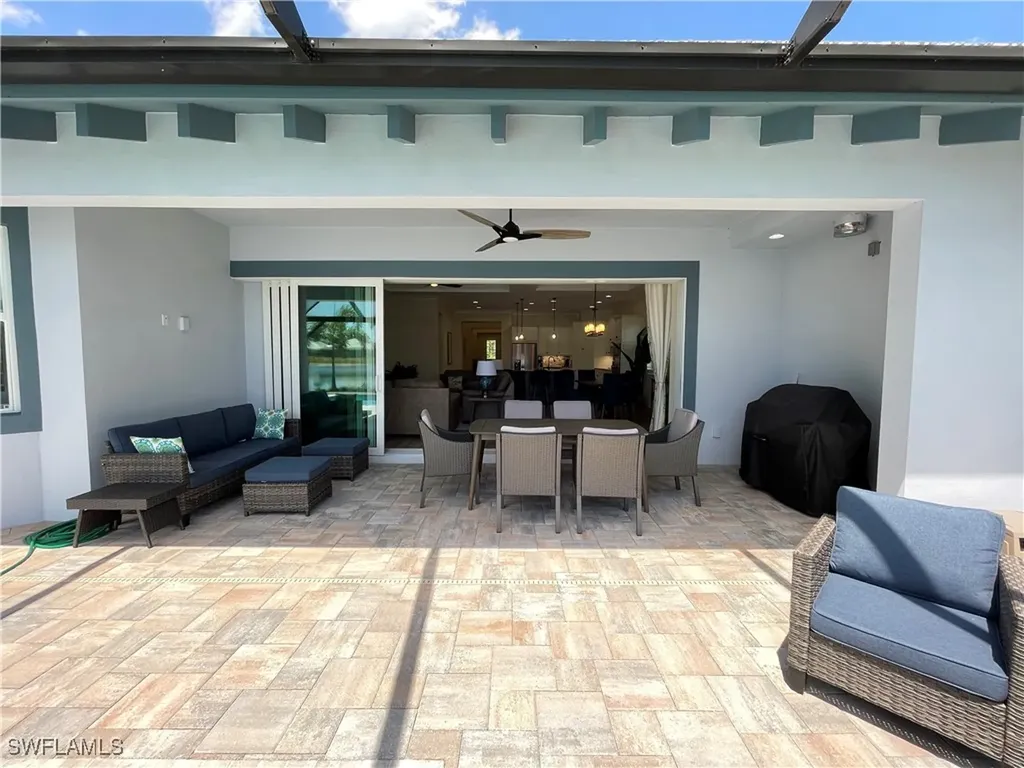 6282 Indies Avenue Naples FL 34113