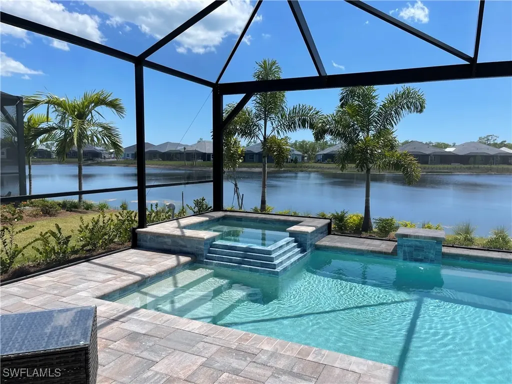 6282 Indies Avenue Naples FL 34113