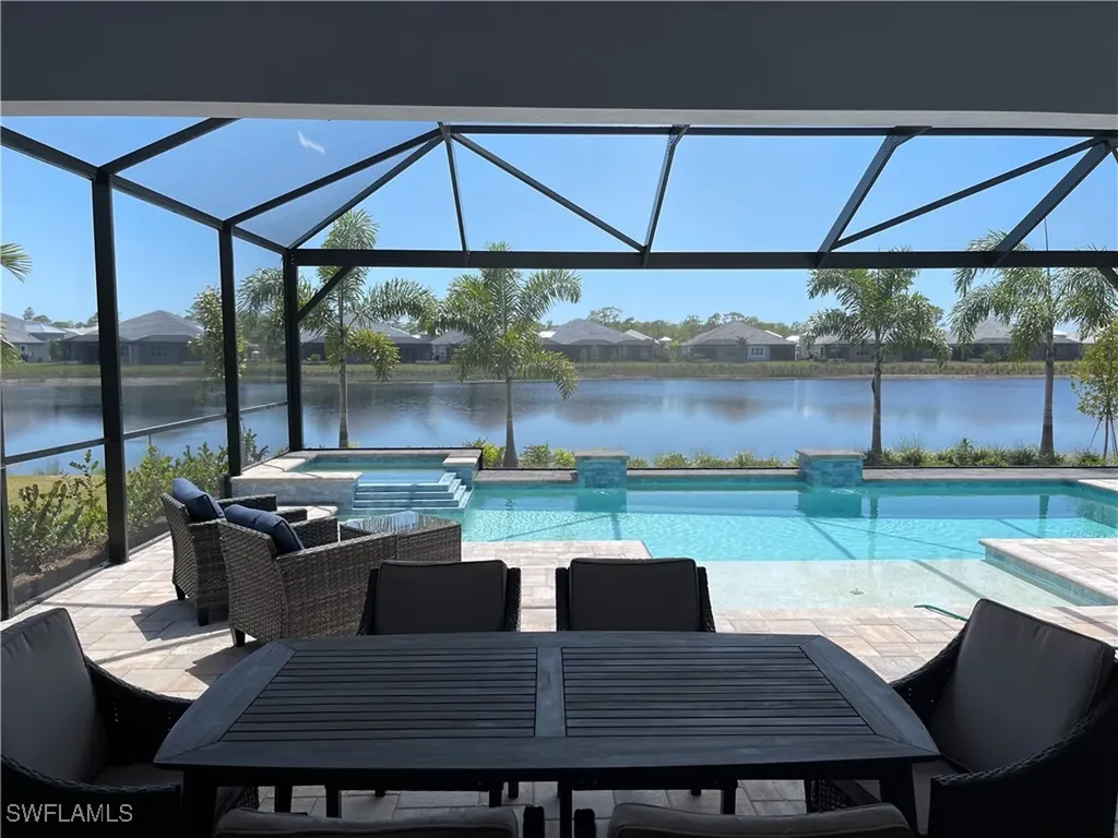 6282 Indies Avenue Naples FL 34113