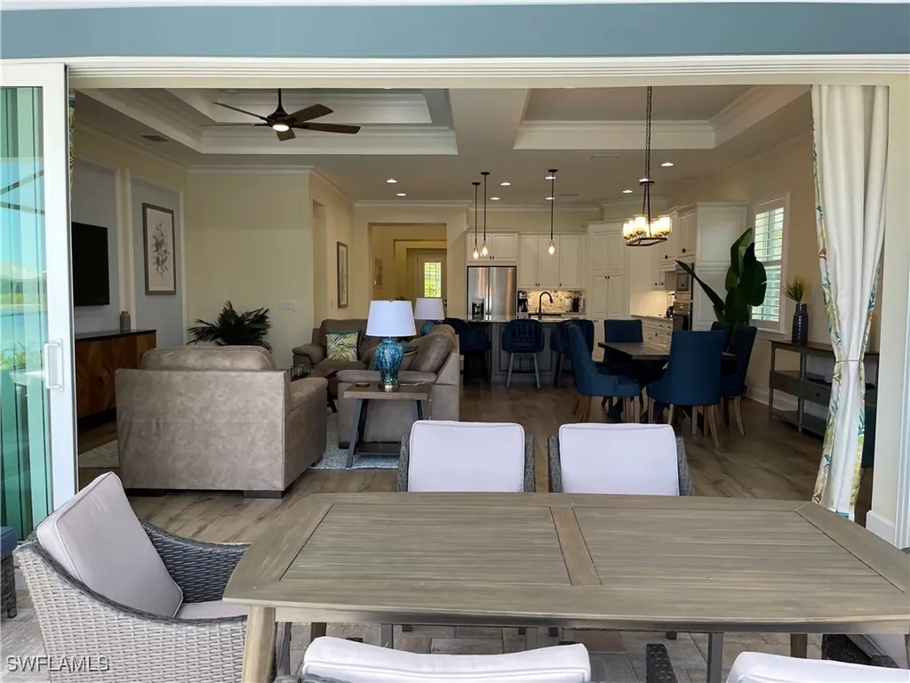 6282 Indies Avenue Naples FL 34113