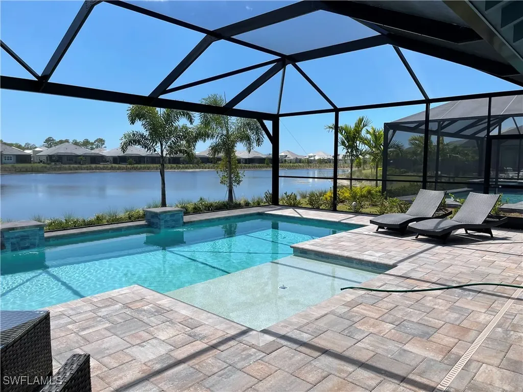 6282 Indies Avenue Naples FL 34113