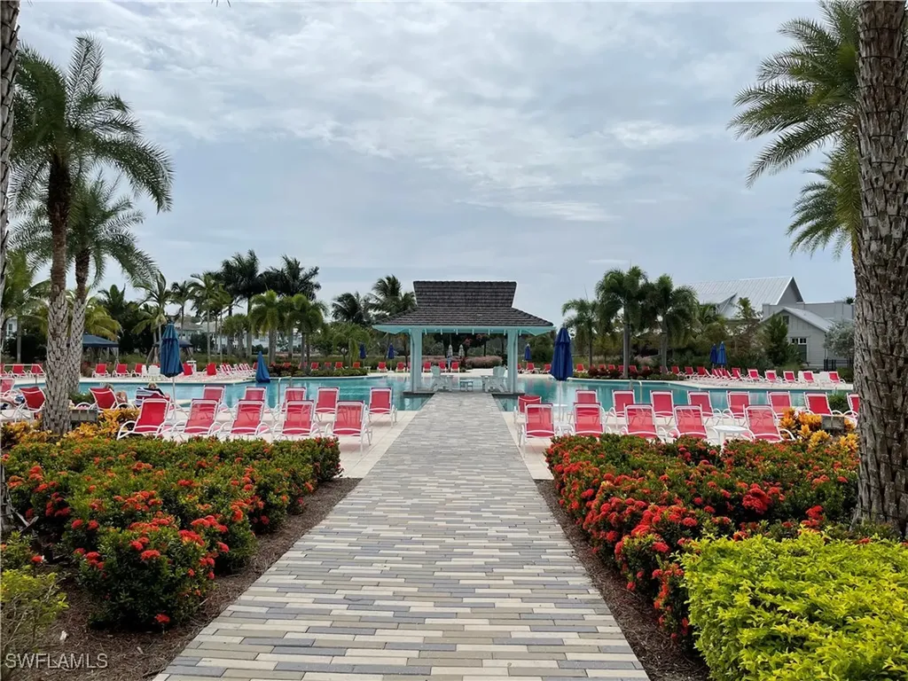 6282 Indies Avenue Naples FL 34113