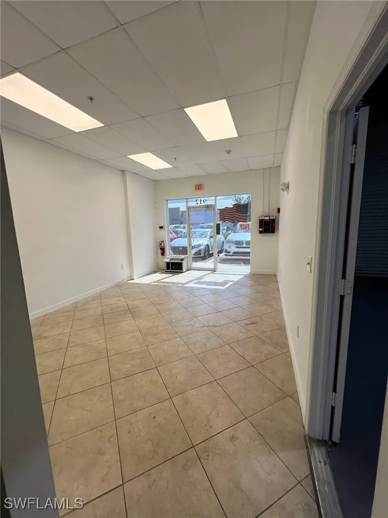 3945 Tollhouse Drive Naples FL 34114