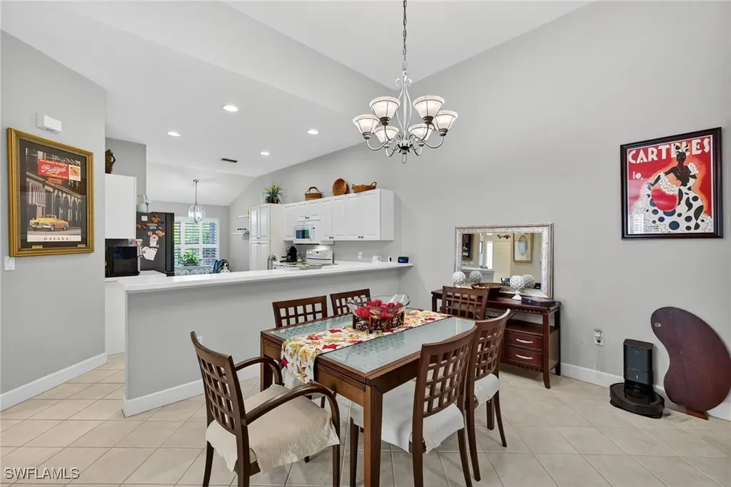 5898 Northridge Drive N Naples FL 34110