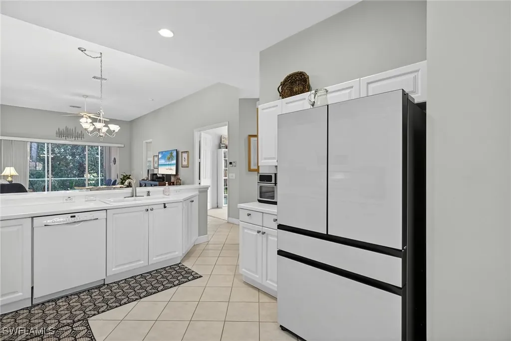 5898 Northridge Drive N Naples FL 34110