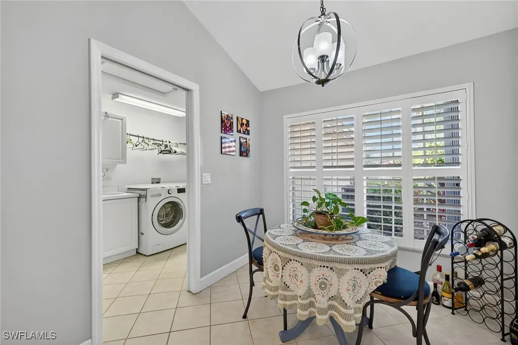 5898 Northridge Drive N Naples FL 34110