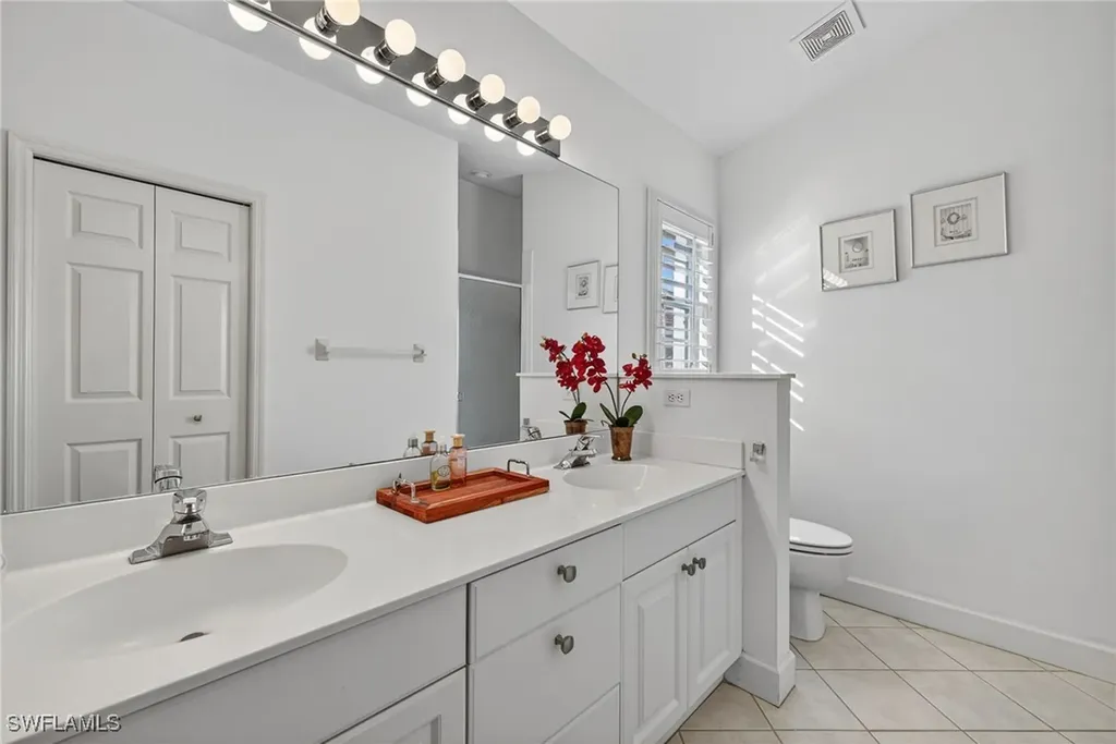 5898 Northridge Drive N Naples FL 34110