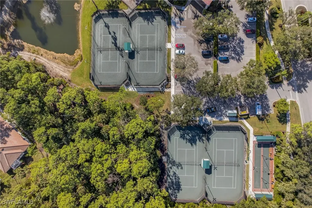 5898 Northridge Drive N Naples FL 34110