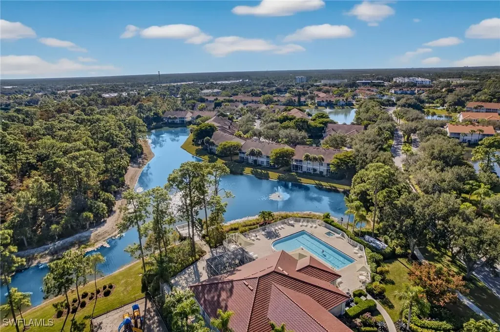 5898 Northridge Drive N Naples FL 34110