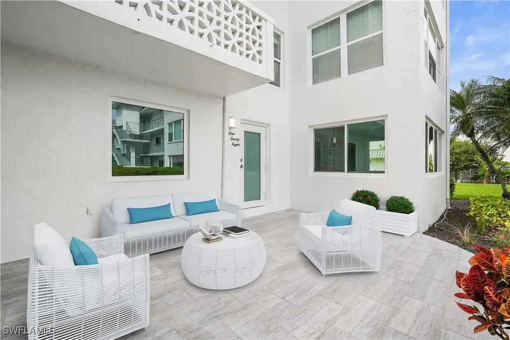 1100 8th Avenue S Naples FL 34102
