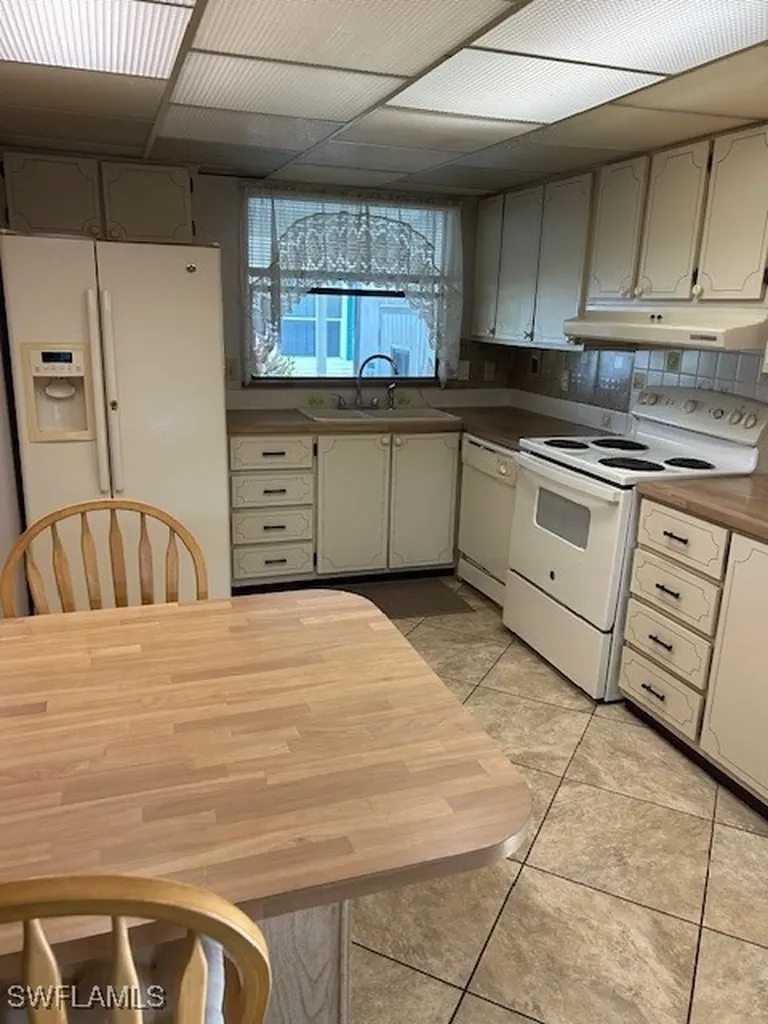 611 Charlemagne Boulevard Naples FL 34112